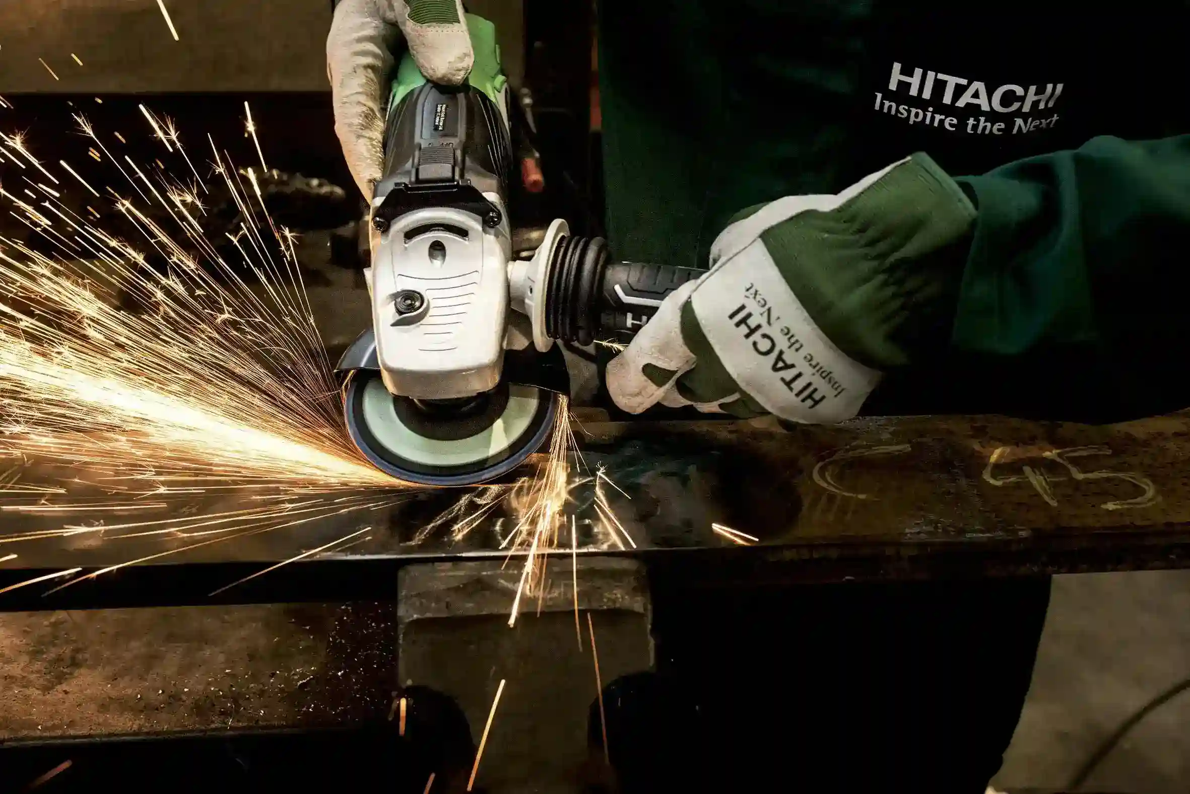 How to Choose an Industrial Hardware Supplier in Lahore